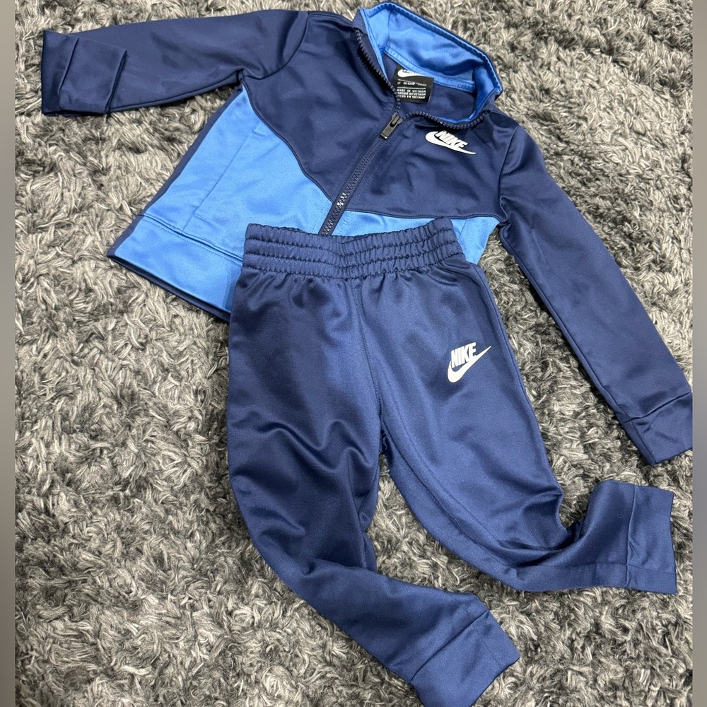 Nike track suit toddler